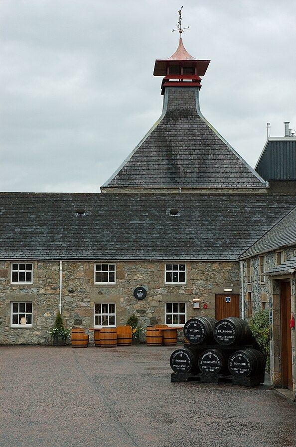 Glenfiddich_distillery